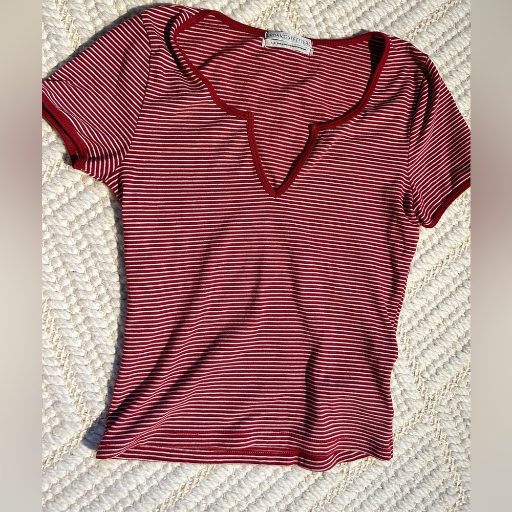 Vintage Urban Outfitters Cropped T (Size S)